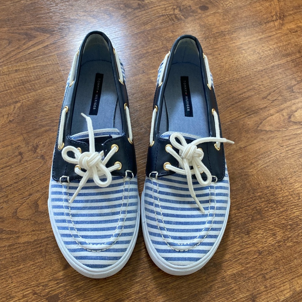 Tommy Hilfiger boat shoes